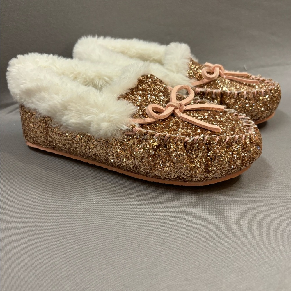 Crewcuts moccasins sparkles fur pink kids size 4 BRAND NEW